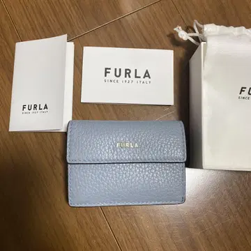 FURLA 라이트 블루 3단 폴더형 지갑