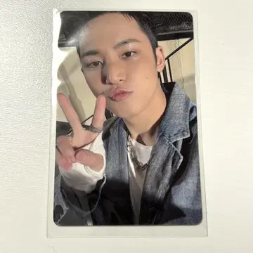 세븐틴 해피 버스트데이 yzy 2.0 민규