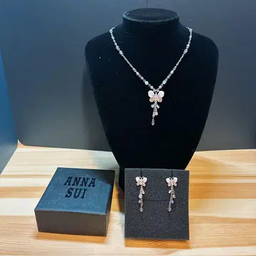 ANNA SUI 나비 모티브 목걸이와 귀걸이 세트 안나수이
