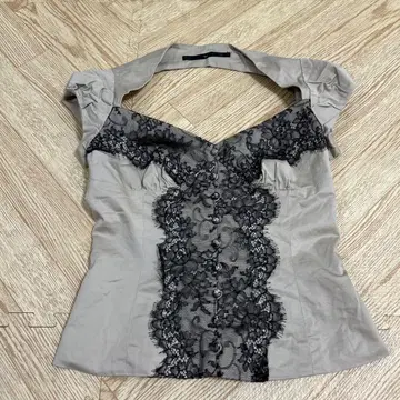소프. 비스체 스타일 블라우스