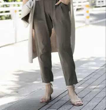 두 번째 클래스 실크 새틴 팬츠