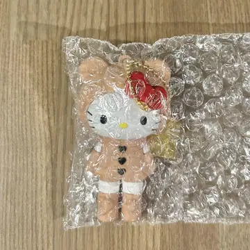 헬로키티 전시회 시크릿 마스코트 참 A 곰 수트 곰 수트