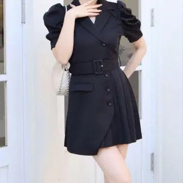 ROYAL PARTY 블랙 원피스 퍼프 슬리브