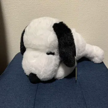 스누피 인형 태그 포함