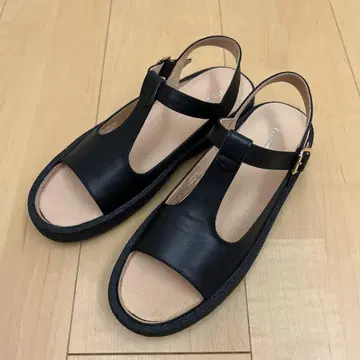 [미사용 새상품] MOHI / T 스트랩 샌들 37 (약 23.5cm)