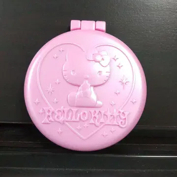 헬로키티 하트 모양 컴팩트