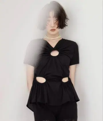 FETICO/페티코  CIRCLE CUT TEE/서클 컷 티셔츠