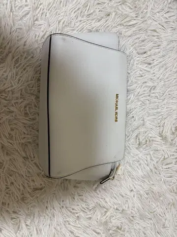 마이클 코어스 화이트 숄더백