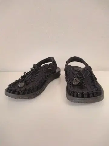 KEEN UNEEK 킨 유니크 샌들 블랙 26.5cm