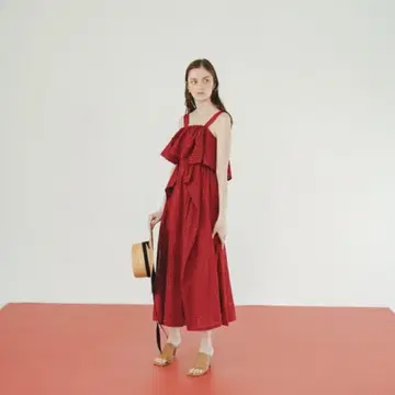 PINUE 컷워크 레이스 원피스 크랜베리 (S 사이즈)