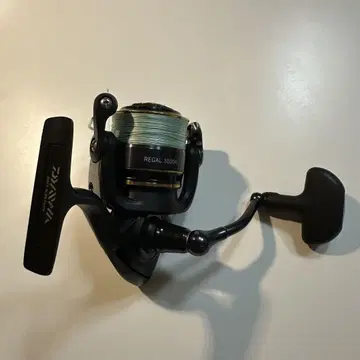 Daiwa REGAL 3000H 스피닝 릴