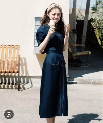 윌 셀렉션 배색 스티치 블라우스 스커트
