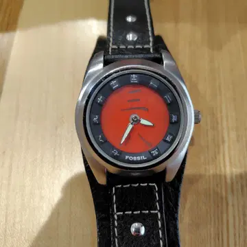 FOSSIL BIG TIC 한자  가죽 벨트 결함품