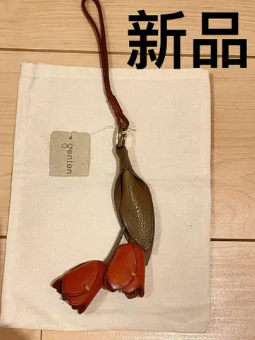 genten 가죽 소재 꽃 모양 참