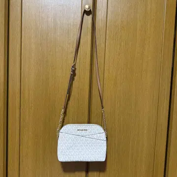 MICHAEL KORS 숄더백 화이트