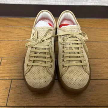 캠퍼 스니커즈