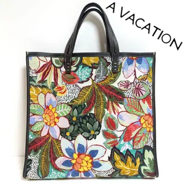 A VACATION ROCK FLOWE 보타니컬 패턴 핸드백