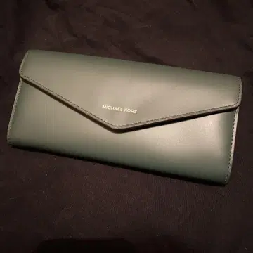 MICHAEL KORS 그린 접이식 지갑