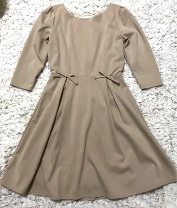 tocco closet 토코 클로젯 원피스 베이지 7부 소매