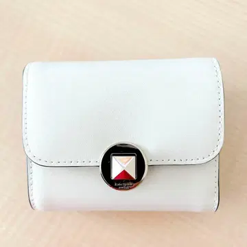 새상품 kate spade 지갑 오드리 스몰 월렛