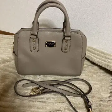 새상품급 MICHAEL KORS 미니 보스턴 그레이지
