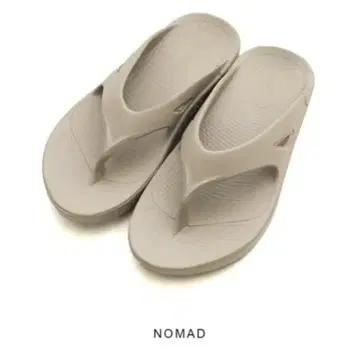 OOFOS NOMAD 비치 샌들 베이지 그레이