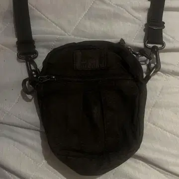 SUPERDRY 블랙 숄더백