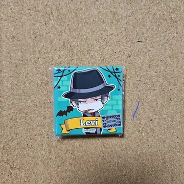 진격의 거인 리바이 가차토쿠 캔 배지 할로윈