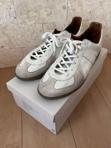발견된 독일 트레이너 재현품 29cm
