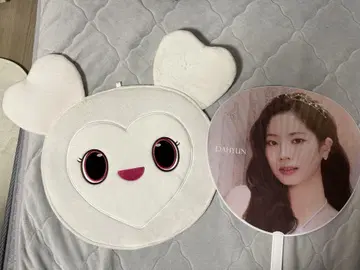 다현 부채 케이스 & 부채