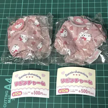 산리오 캐릭터즈 리본 참 키티