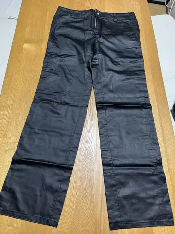 ARTISAN 블랙 스트레이트 팬츠