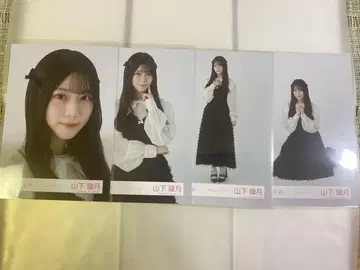 야마시타 히토미츠키 클래식 코디 생사진 세트