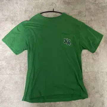XLARGE 녹색 포켓 장식 티셔츠 XLARGE