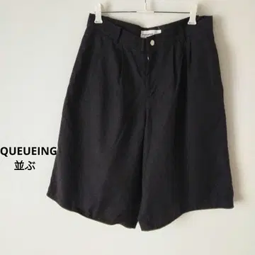 레어 QUEUEING 줄지어 있는 하프 팬츠 블랙
