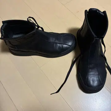 이탈리아제 가죽 신발 현지 백화점에서 48000엔에 구매