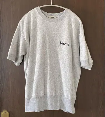 SINME 심메 로고 자수 반팔 맨투맨 그레이 페일주트