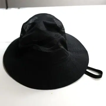 BLACK MESH HAT 턱끈 포함 블랙, L 59cm