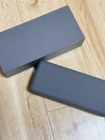 토야마 유이치 안경 케이스