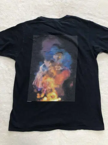 RADWIMPS 비와 길과 빛 티셔츠 M