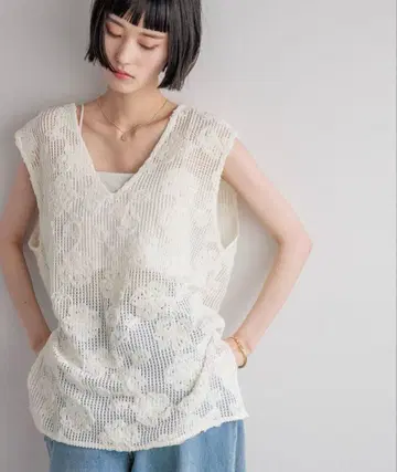 LOWRYS FARM 로리즈팜 3D 레이스 베스트 아이보리
