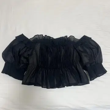 스나이델 오프숄더 상의