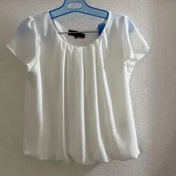 화이트 프론트 개더 반팔 블라우스