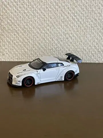 Nissan GT-R 미니카 Liberty Walk minigt