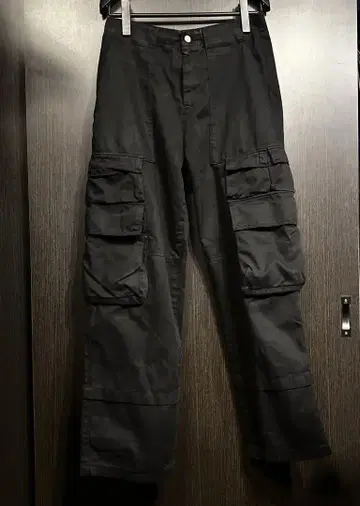 ZARA 멀티 포켓 카고 팬츠 블랙 M