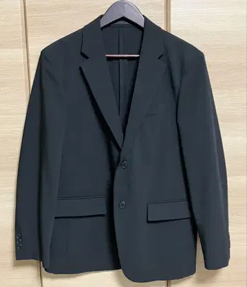 [2024년 제조 미사용] UNIQLO 감동 자켓 블랙 M 사이즈