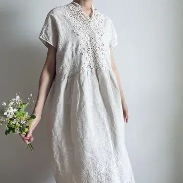 [새상품급] Ito hari 공방 V넥 레이스 원피스 아이보리