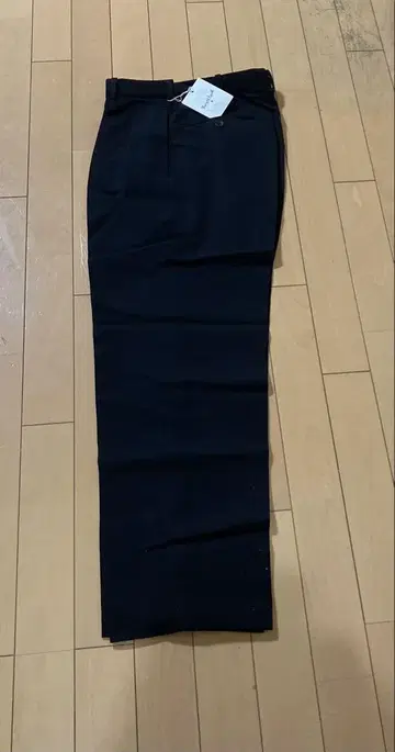 마거릿 하웰 슬랙스