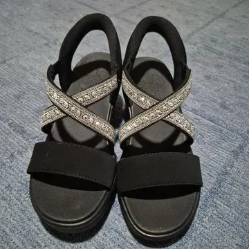 SKECHERS 손이 자유로운 샌들 119621 블랙 L(26cm)