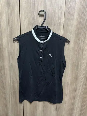 Chervo 블랙 노스 셔츠